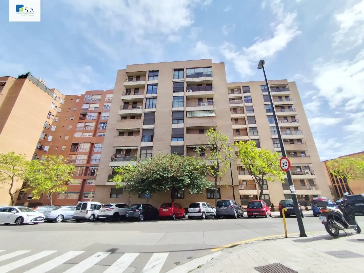 Vista exterior de Pis de lloguer en Zaragoza amb Calefacció, Terrassa i Moblat