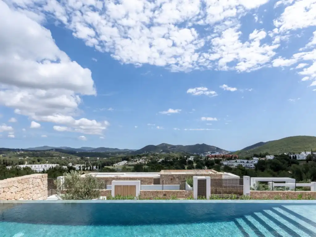 Casa en venta en Carrer de Can Ros, imagen 2