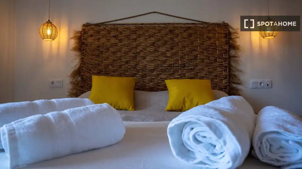 Schlafzimmer von Wohnungen zur untervermieten in Torrevieja mit Klimaanlage, Heizung und Terrasse