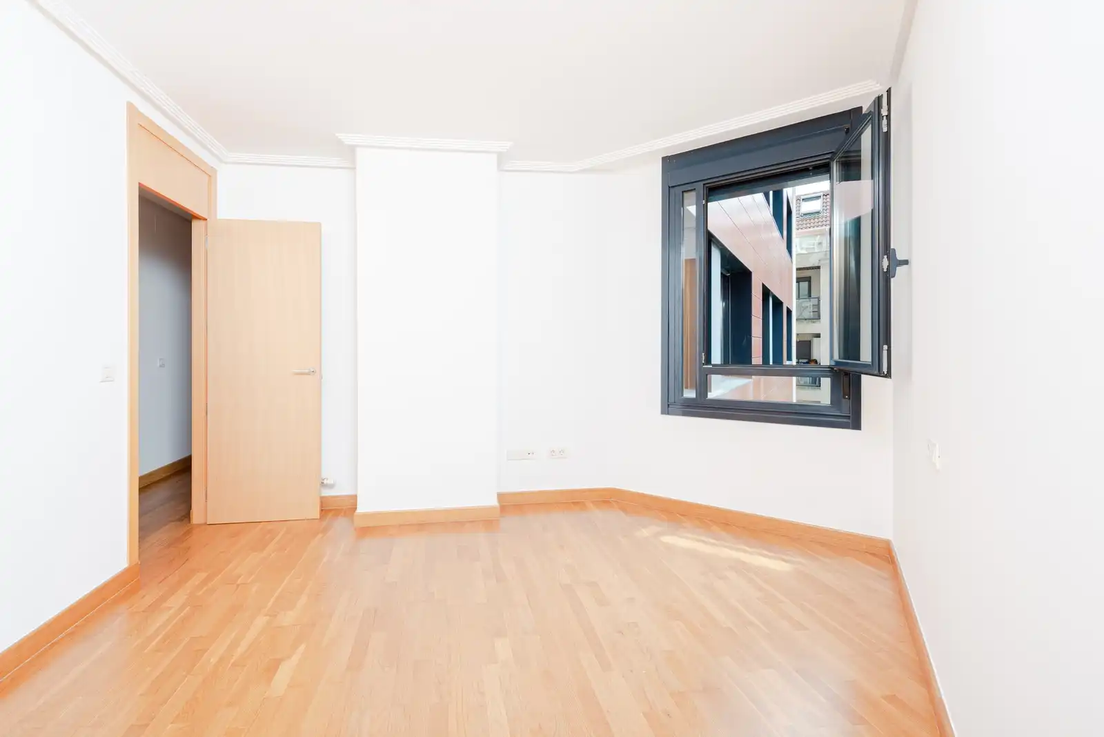 Bedroom of Flat for sale in Vigo   with Storage room