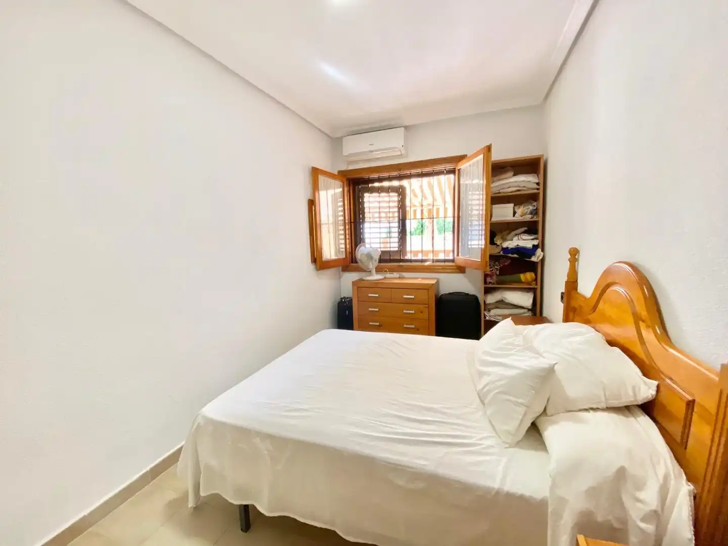 Habitación de Casa o chalet de alquiler en Pilar de la Horadada con Aire acondicionado, Calefacción y Amueblado