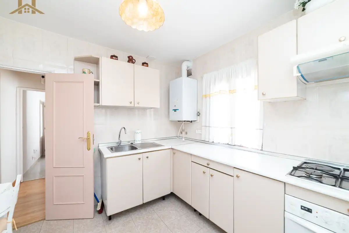 Cocina de Casa o chalet en venta en Pozuelo de Alarcón con Aire acondicionado, Calefacción y Jardín privado