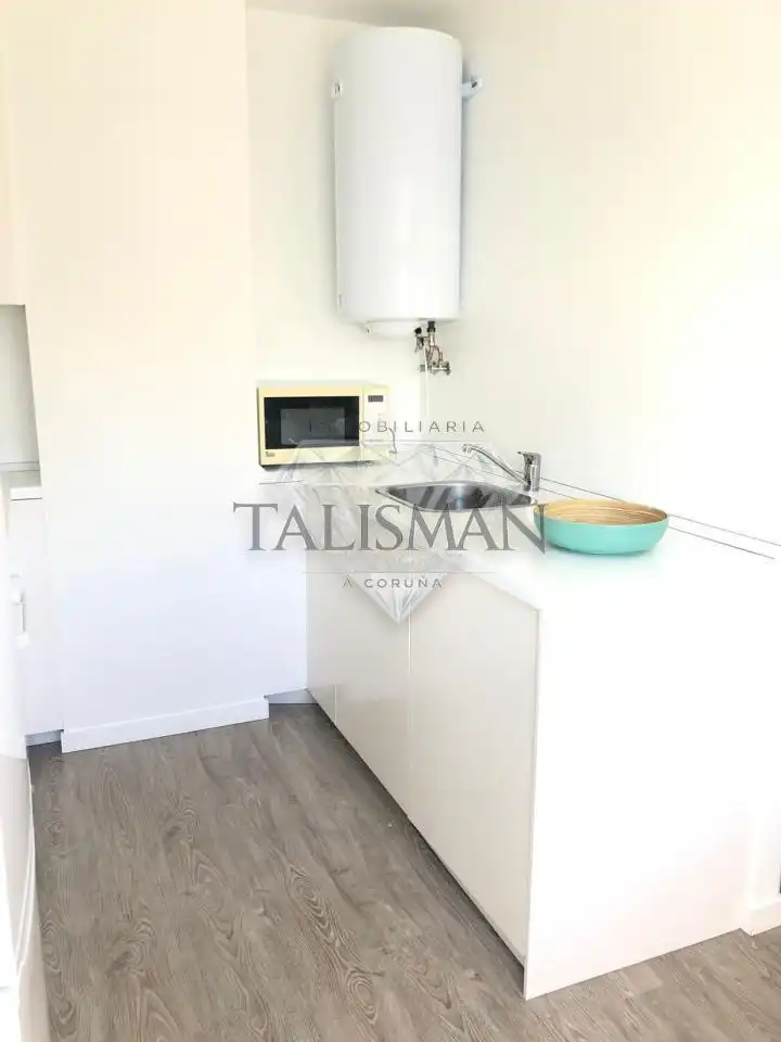 Cocina de Piso de alquiler en Nigrán con Terraza y Amueblado