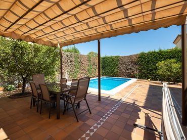 Casa bifamiliare con piscina in vendita a CISNE (VENT)