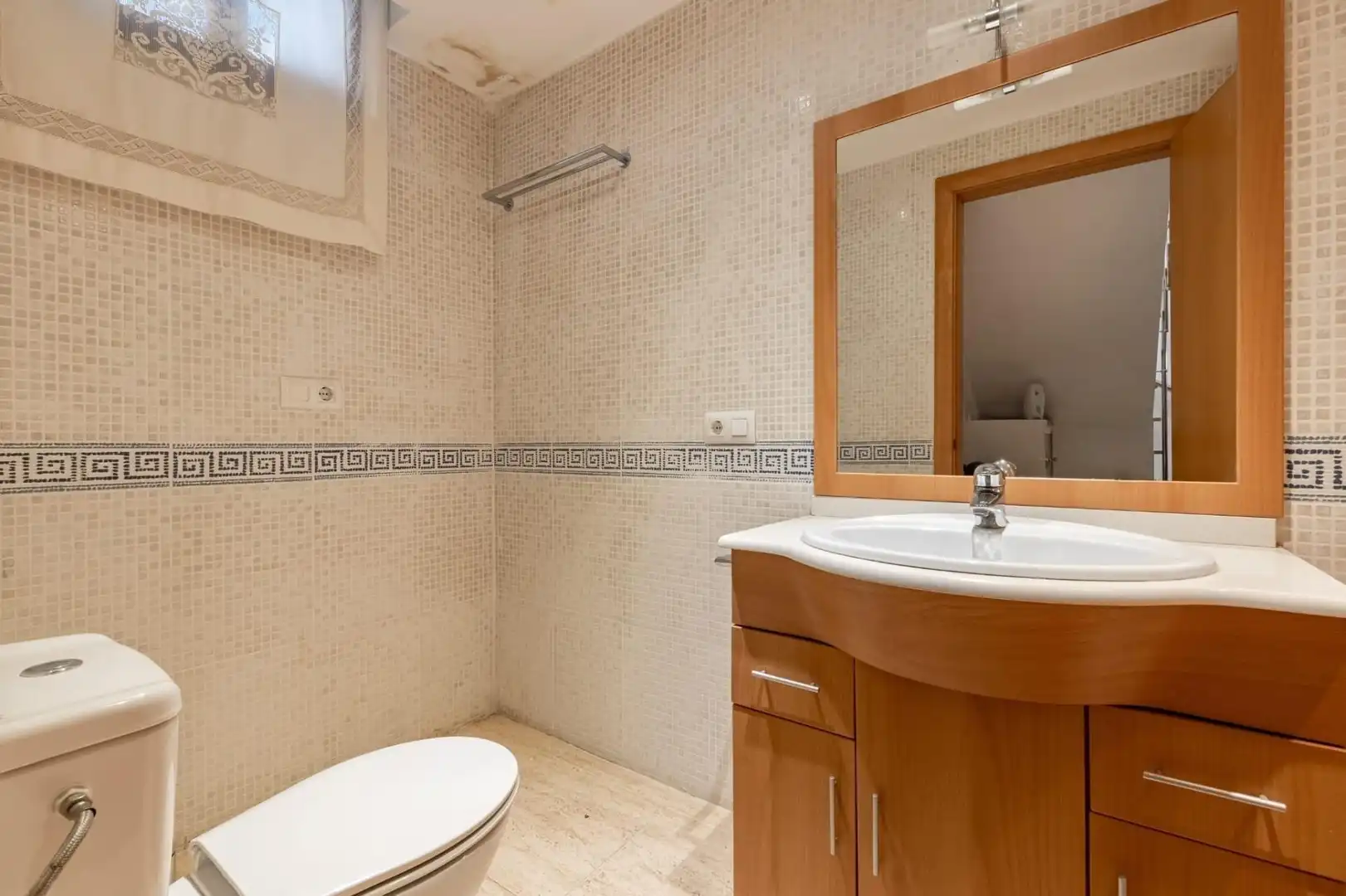Bathroom of Detached homes for sale in L'Ampolla, Tarragona
