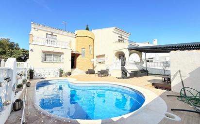 Piscina de Casa o xalet en venda en Vélez-Málaga amb Aire condicionat, Jardí privat i Traster