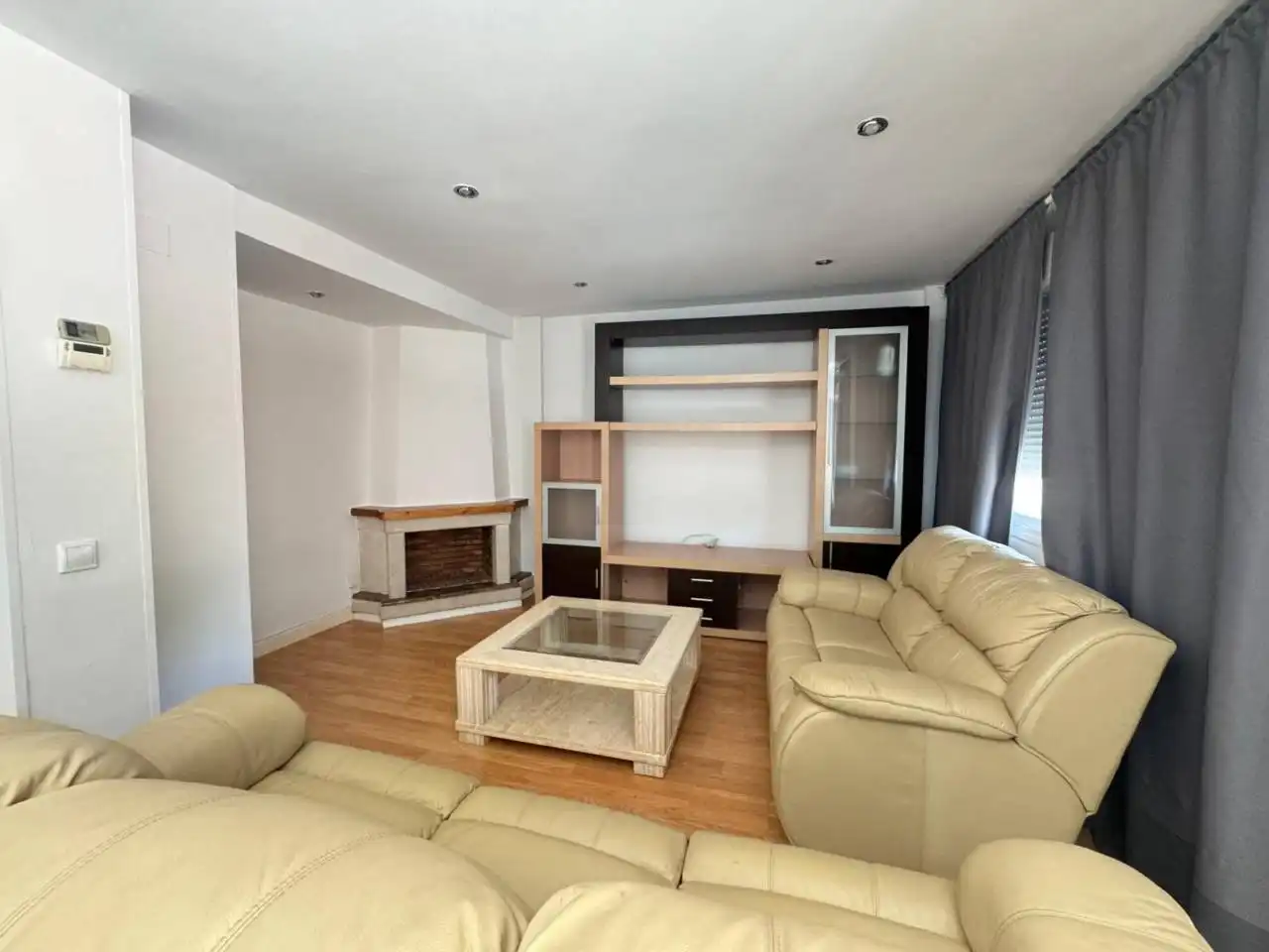 Living room of Houses for rent in Alcalá de Henares  with Air Conditioner, Heating and Private garden