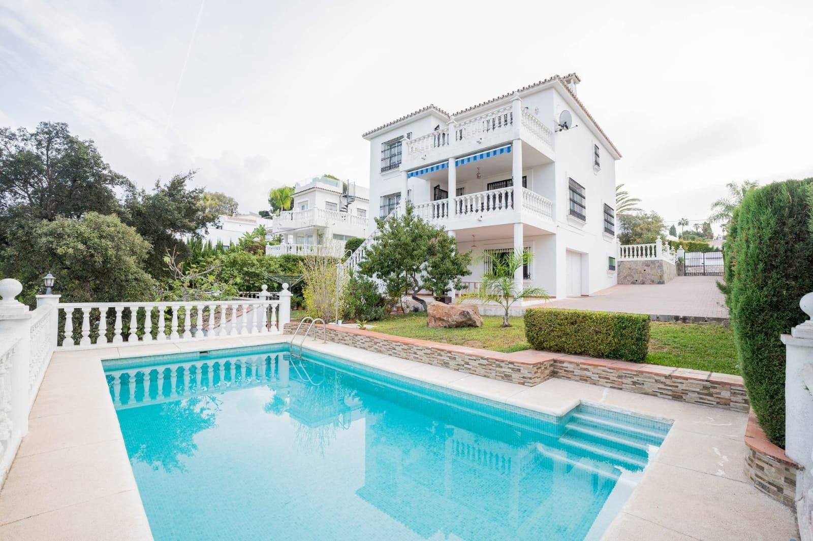 Jardí de Casa o xalet en venda en Marbella amb Jardí privat, Terrassa i Piscina comunitària