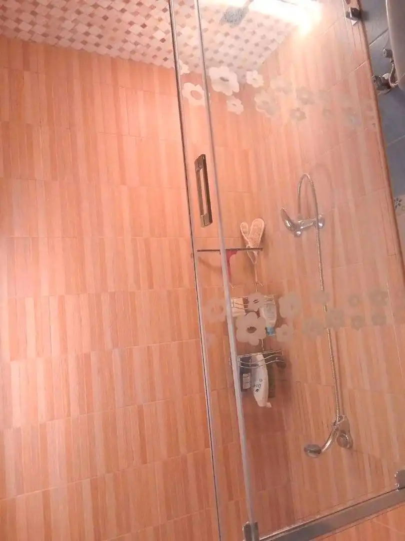 Bathroom of Houses for sale in Ubrique  with Private garden, Terrace and Balcony