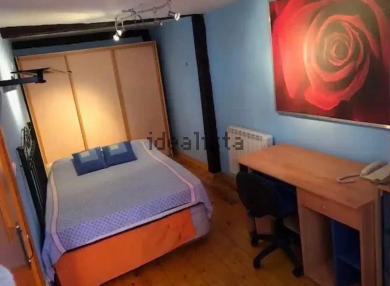 Schlafzimmer von Wohnung zum Verkauf in Oviedo  mit Möbliert