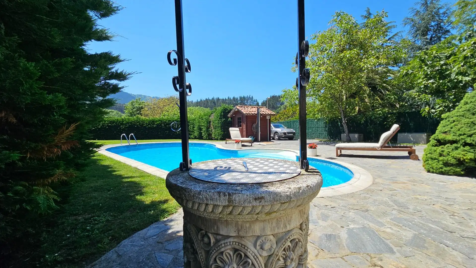 Piscina de Casa o xalet en venda en Güeñes amb Aire condicionat, Calefacció i Jardí privat