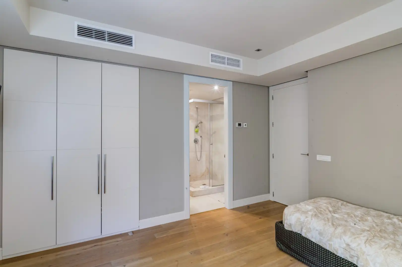 Casa con piscina en venta en Milla de Oro, imagen 17