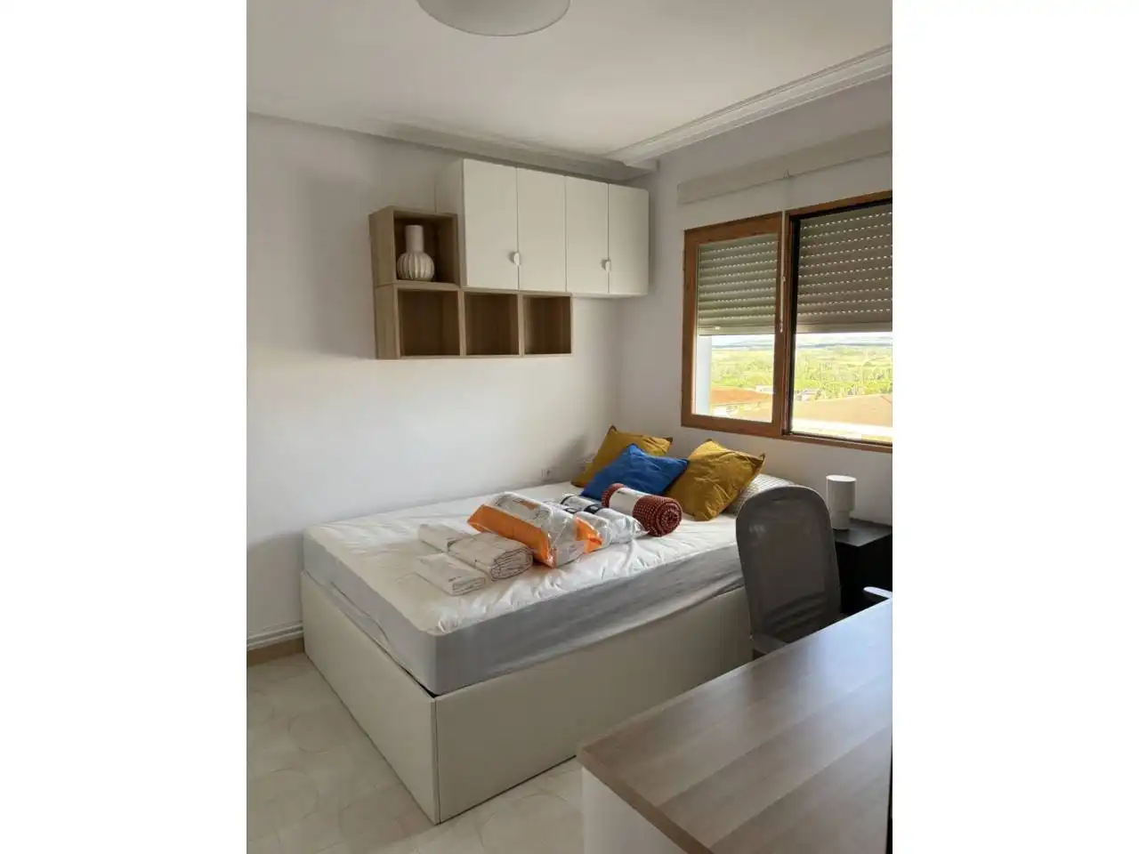 Flat with terrace to rent in Avenida REQUEJO, imagen 10