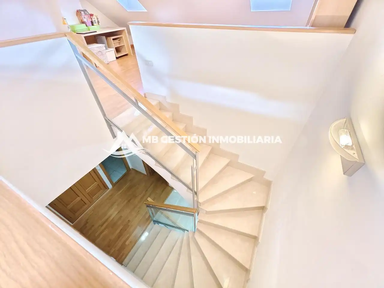Detached homes for sale in Fuenlabrada  with Air Conditioner, Heating and Private garden