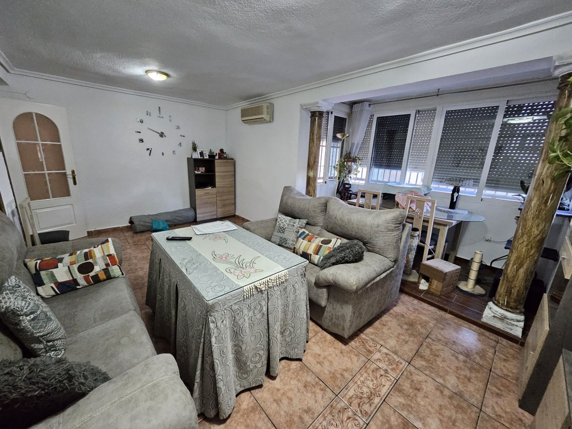 Living room of Flat for sale in  Jaén Capital  with Air Conditioner, Heating and Furnished