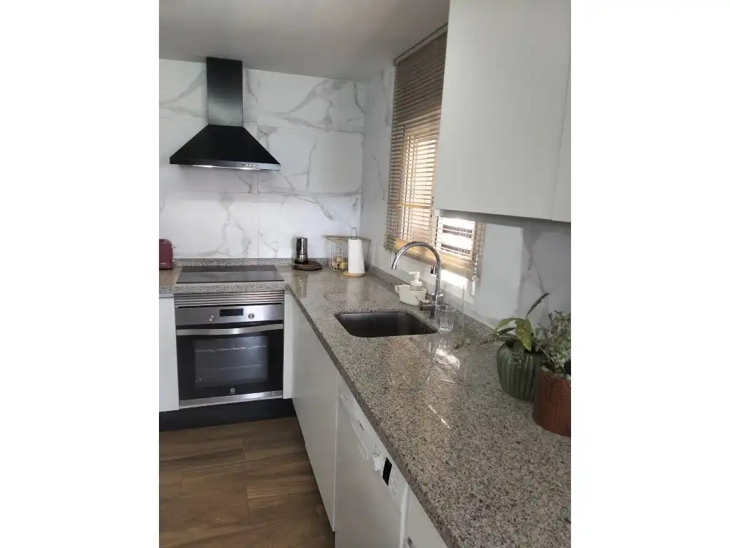 Chalet con piscina en venta en Calle Colinas de Chilches, imagen 4