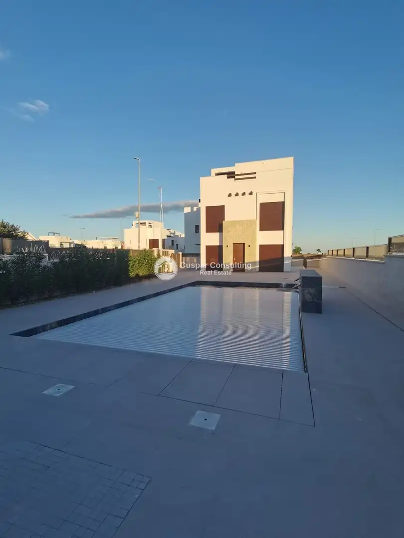 Chalet con piscina en venta en La Herrada, imagen 15