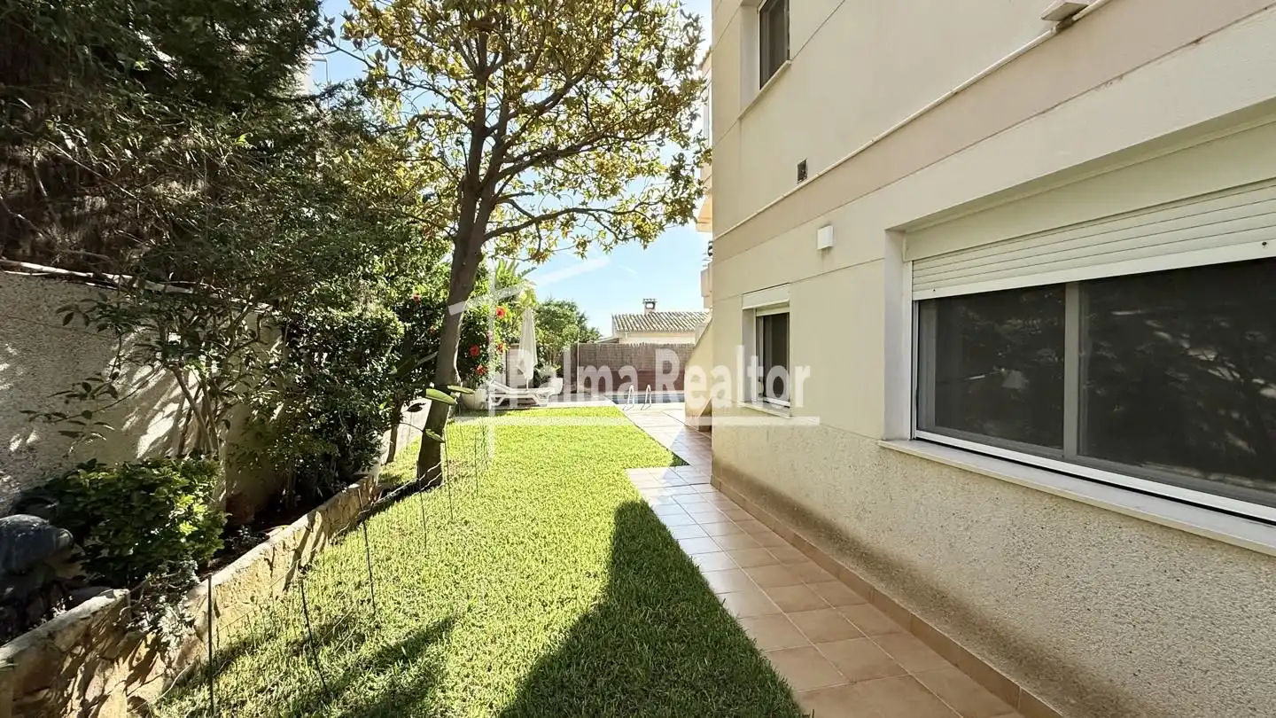 Vista exterior de Dúplex en venda en  Palma de Mallorca amb Aire condicionat, Calefacció i Jardí privat