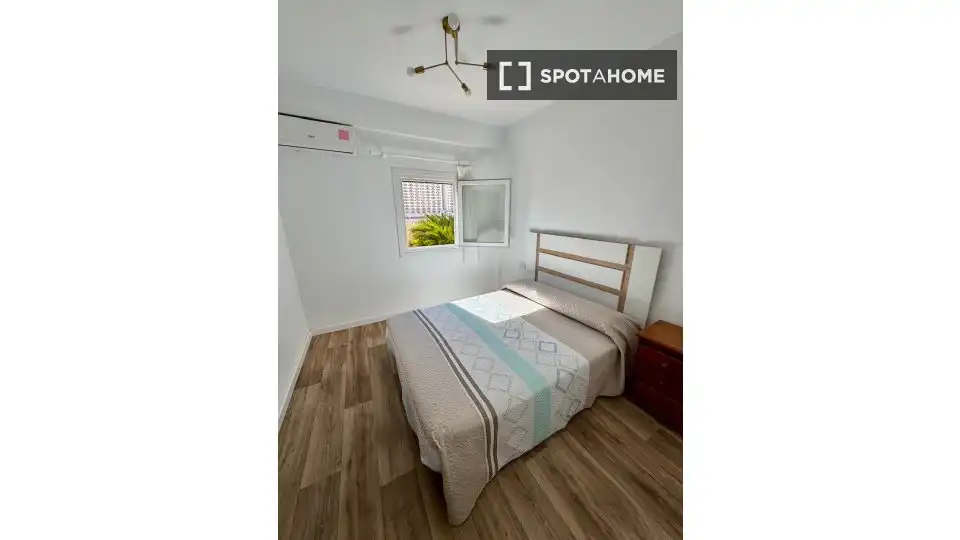Habitación de Piso de alquiler en Oliva Playa