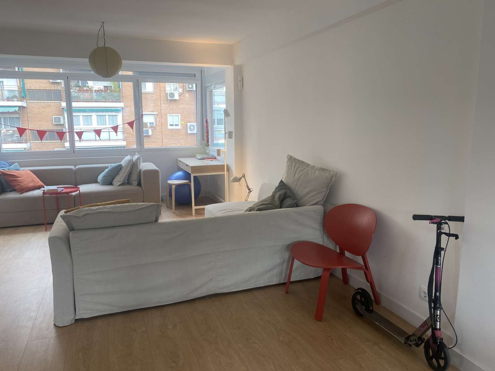 Dormitori de Apartament per a compartir en  Madrid Capital amb Aire condicionat, Calefacció i Terrassa