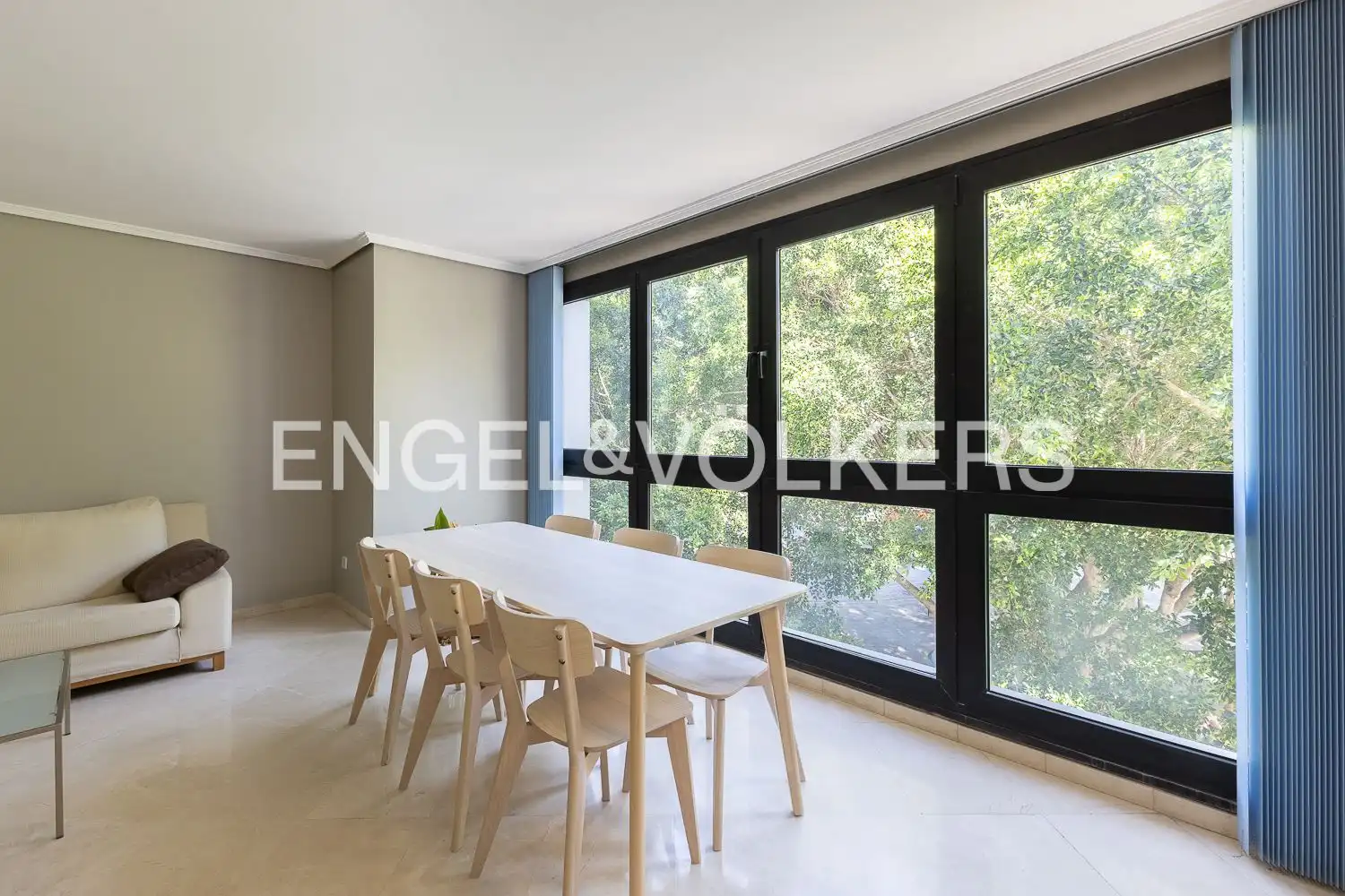 Dining room of Flat for rent in Valencia  with Air Conditioner, Heating and Terrace