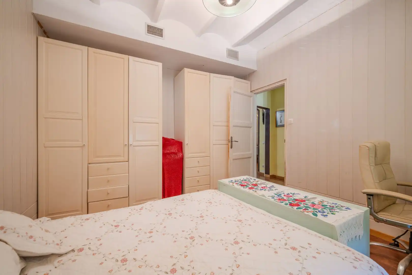 Habitación de Piso en venta en Girona con Aire acondicionado