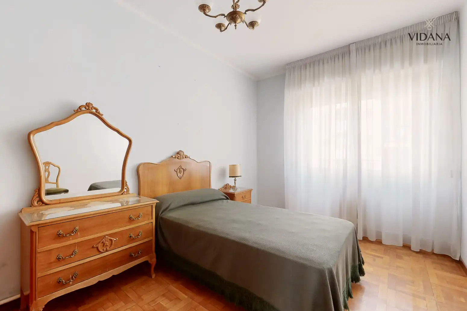 Habitación de Piso en venta en  Pamplona / Iruña con Calefacción, Parquet y Terraza