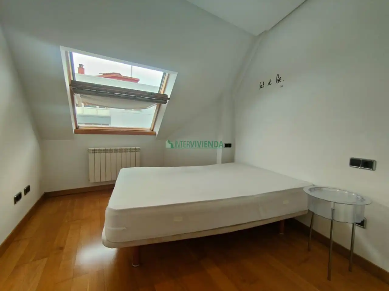 Schlafzimmer von Wohnung zur Miete in Vigo  mit Heizung und Terrasse