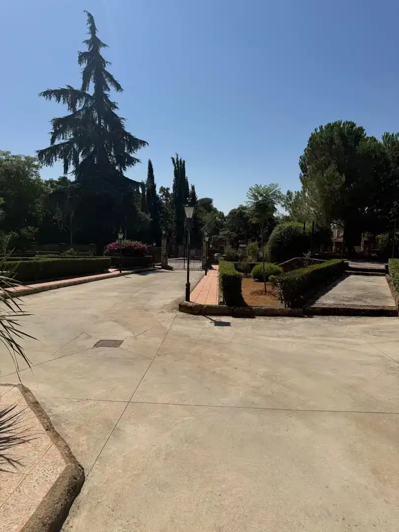 Vista exterior de Casa o chalet en venta en Córdoba con Aire acondicionado, Jardín privado y Parquet
