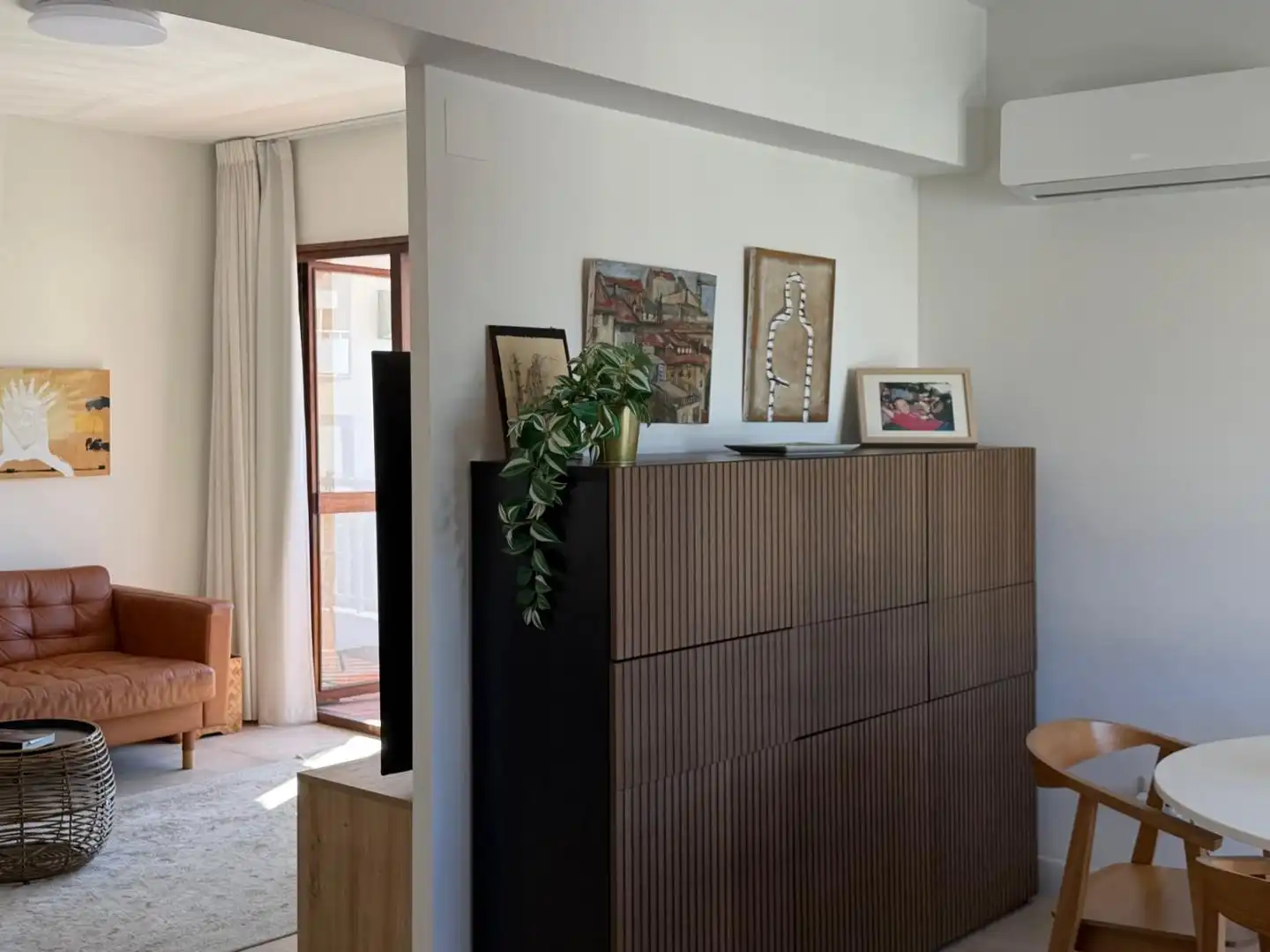 Wohnzimmer von Wohnung zum Verkauf in Sanlúcar de Barrameda mit Klimaanlage, Terrasse und Balkon