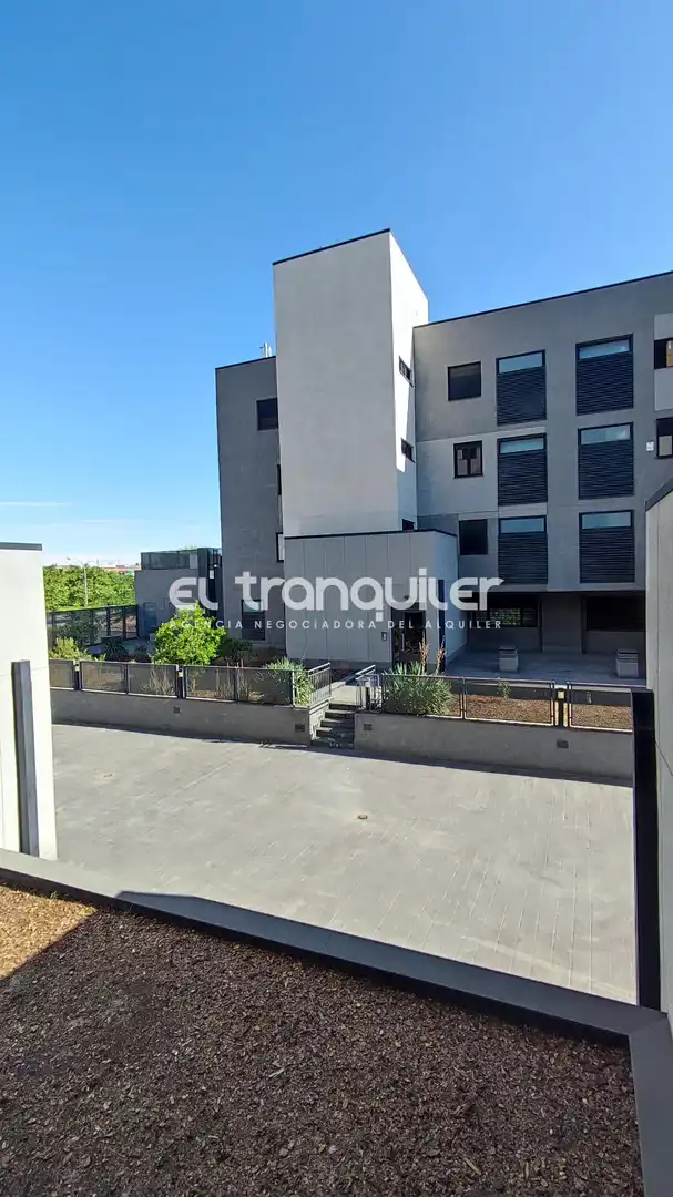 Flat for rent in Calle Tubas, Cuatro vientos