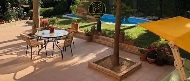 Xalet en venda a Baeza