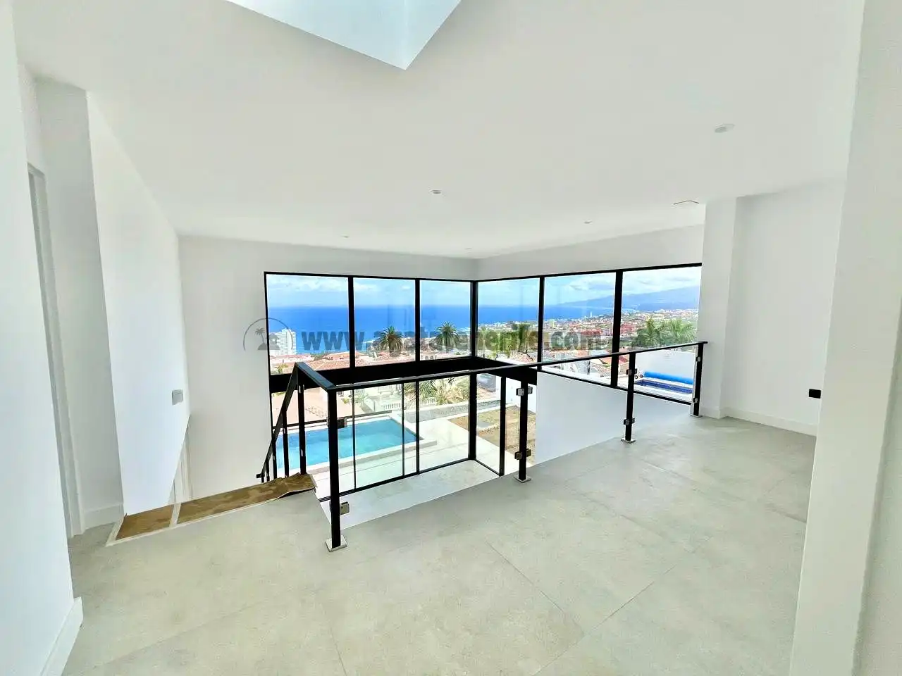 Living room of Houses for sale in Los Realejos  with Terrace, Swimming Pool and Balcony