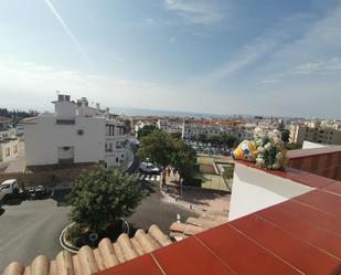 Exterior view of Single-family semi-detached for sale in Estepona  with Air Conditioner, Heating and Terrace