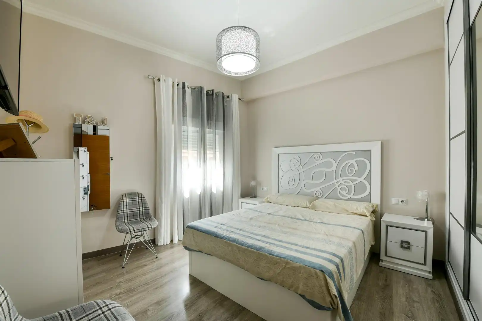 Bedroom of Flat for sale in  Palma de Mallorca  with Air Conditioner, Storage room and Balcony
