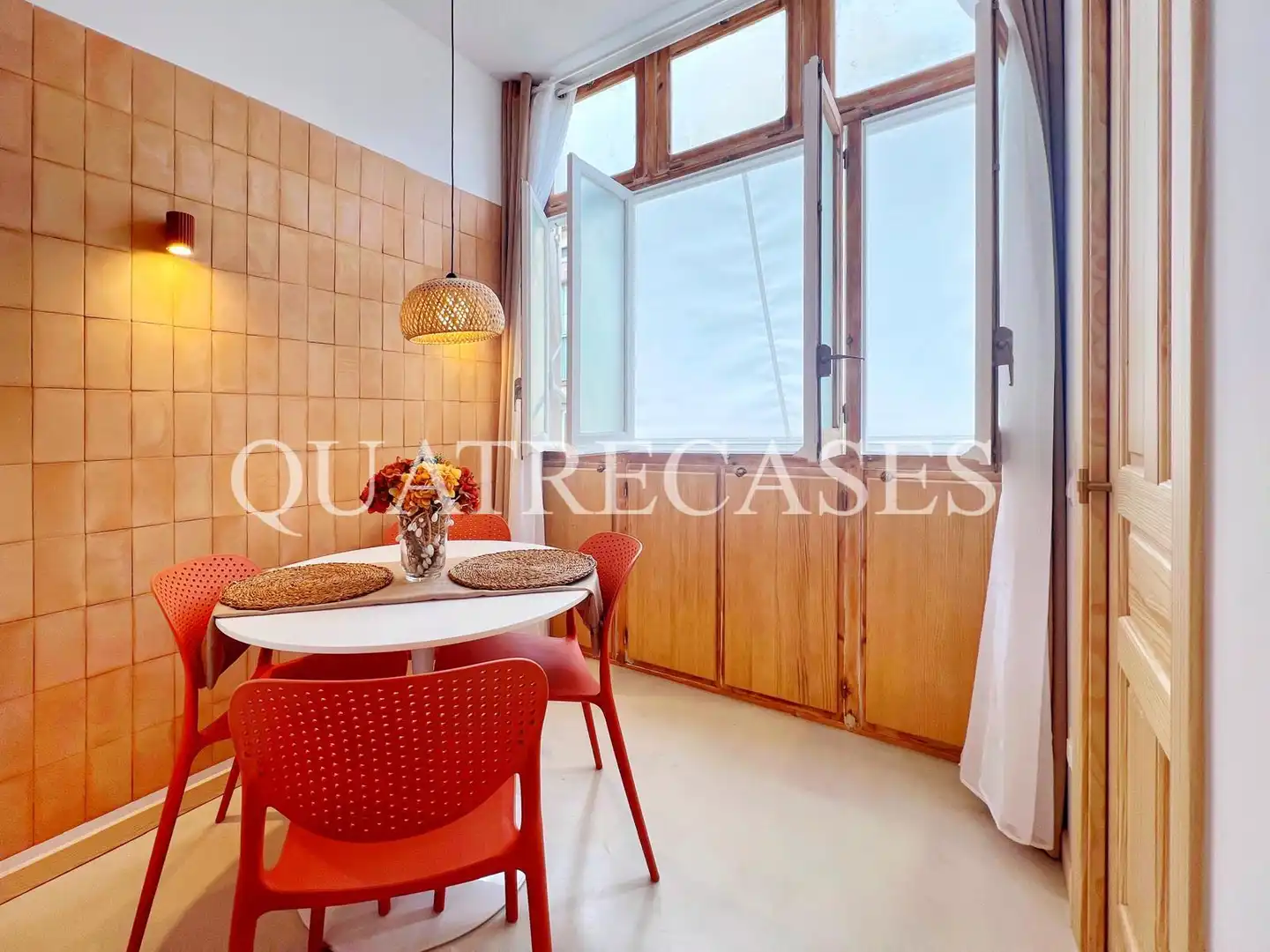 Vista exterior de Piso en venta en Barcelona con Aire acondicionado, Calefacción y Amueblado