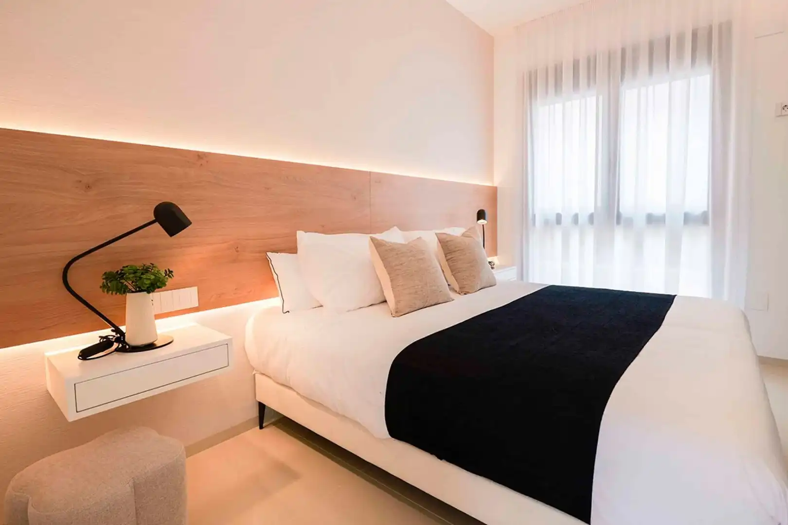 Dormitori de Casa o xalet en venda en Rojales amb Aire condicionat, Jardí privat i Terrassa