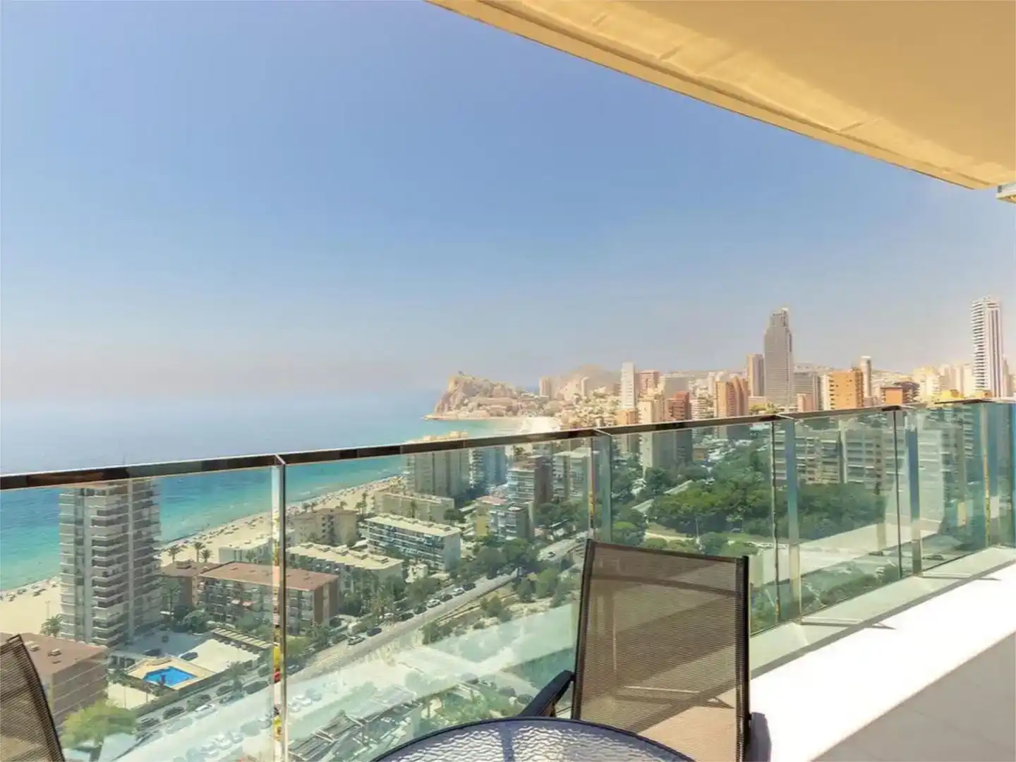 Terraza de Apartamento de alquiler en Polop con Aire acondicionado, Parquet y Piscina