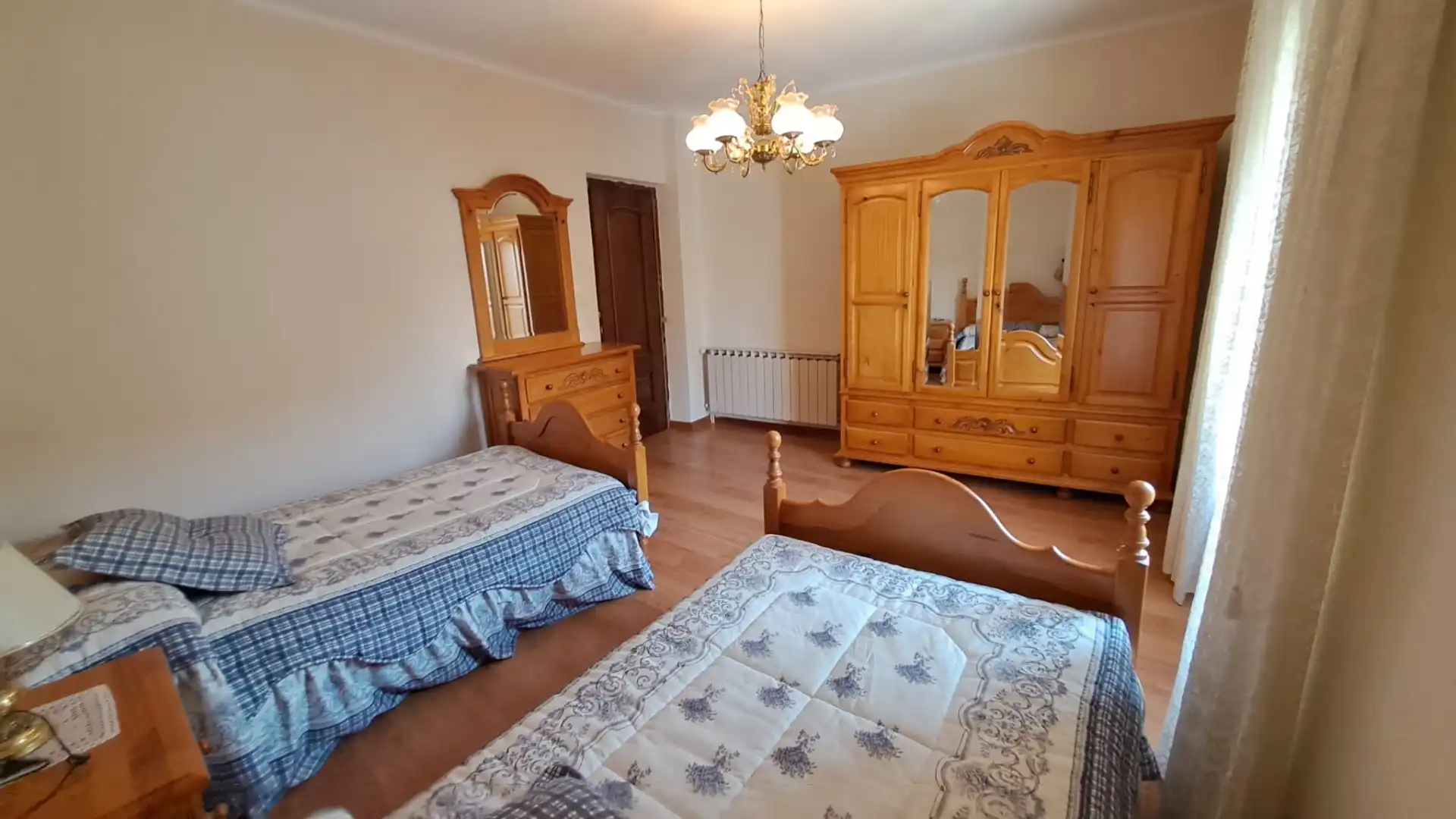 Dormitori de Casa o xalet en venda en Cuéllar amb Traster i Moblat