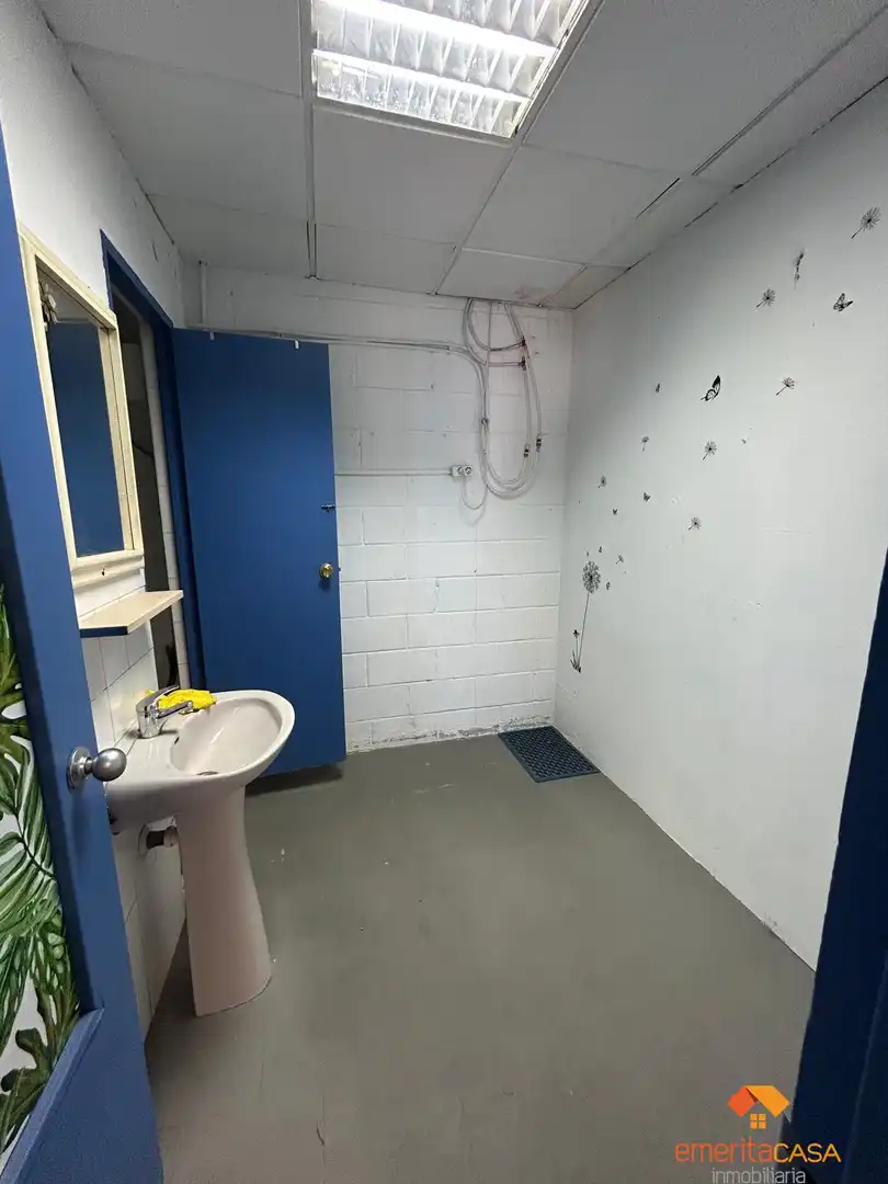Badezimmer von Fabrikhallen zur Miete in Mérida