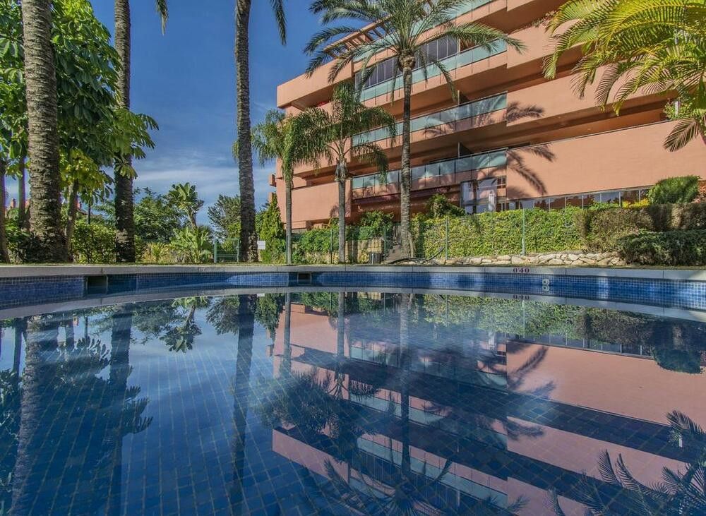 Swimming pool of Apartment for sale in Estepona  with Air Conditioner, Terrace and Storage room