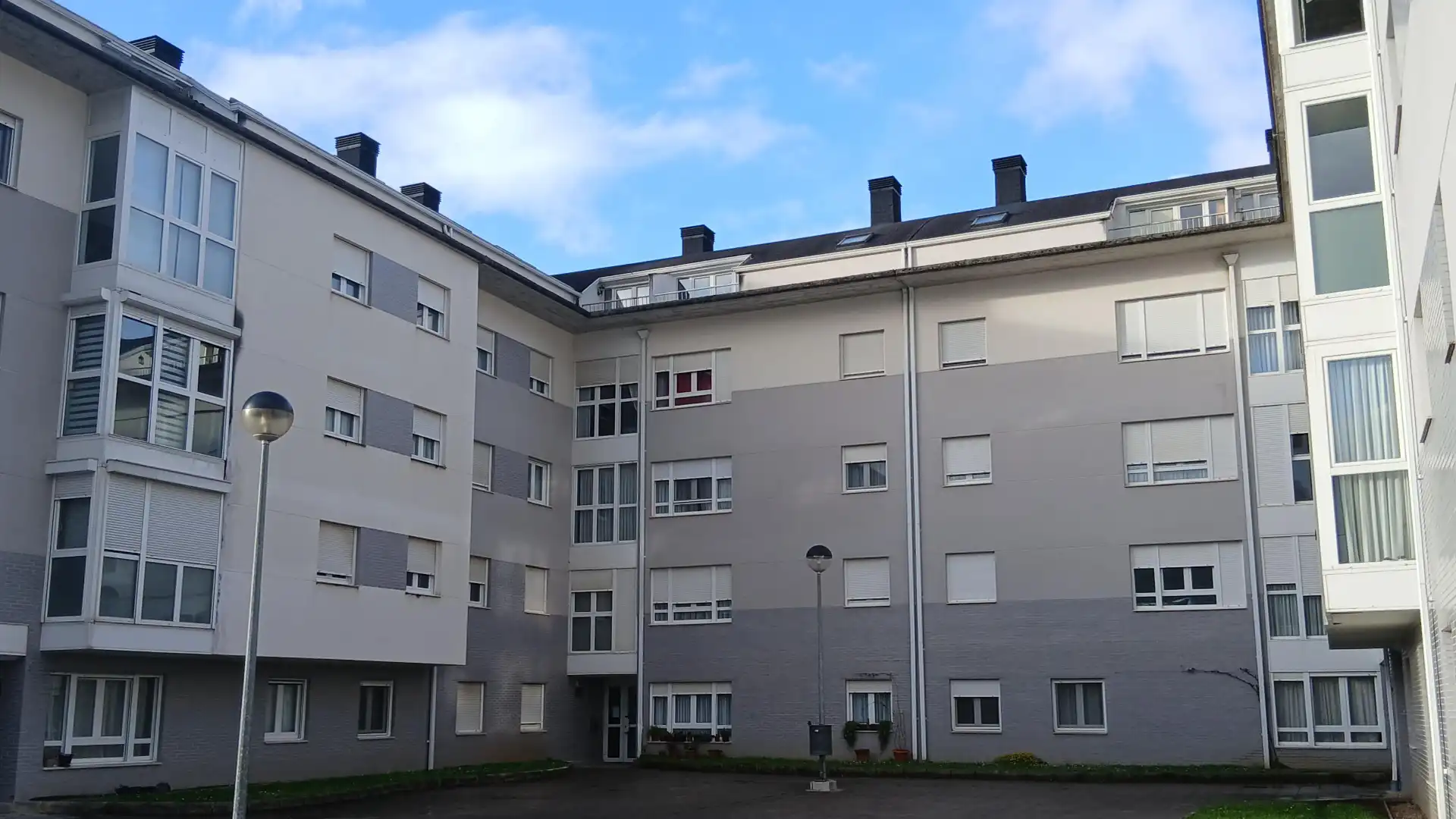 Vista exterior de Piso en venta en Santa María de Cayón con Calefacción, Trastero y Amueblado