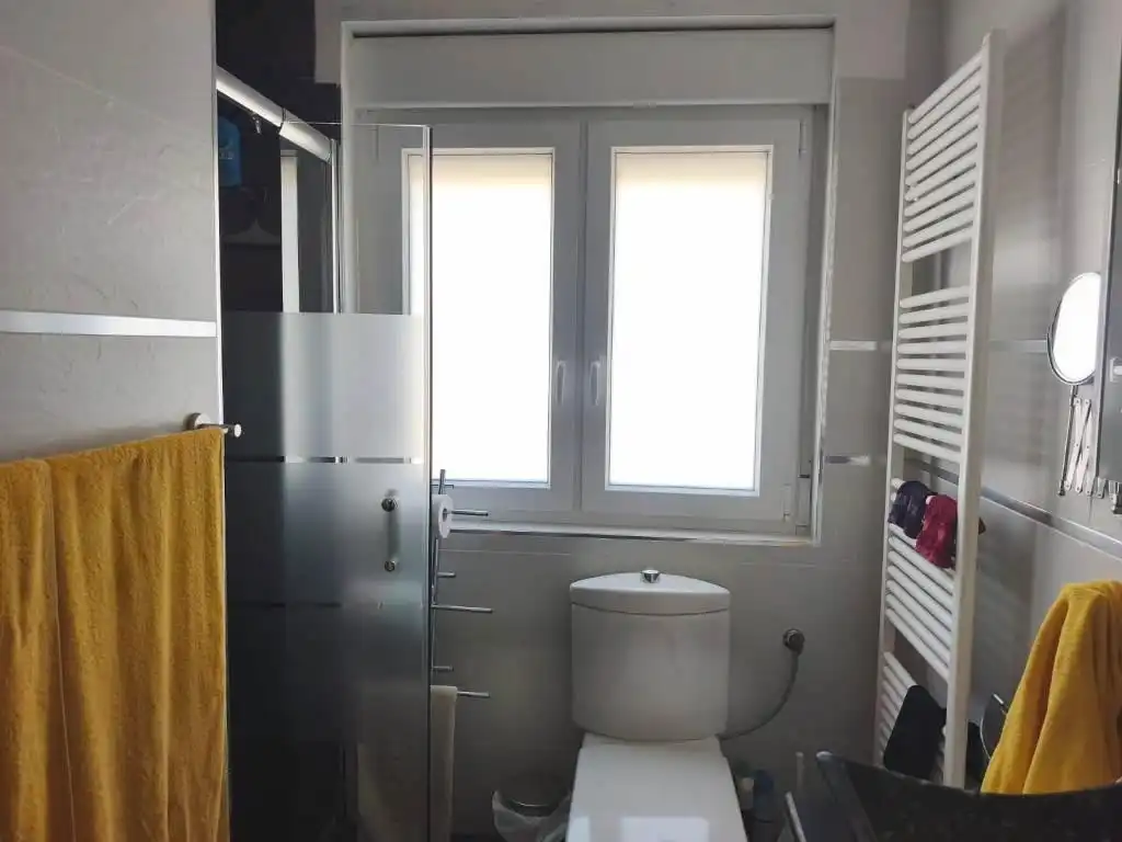 Badezimmer von Haus oder Chalet zum Verkauf in Cartagena mit Klimaanlage, Heizung und Privatgarten