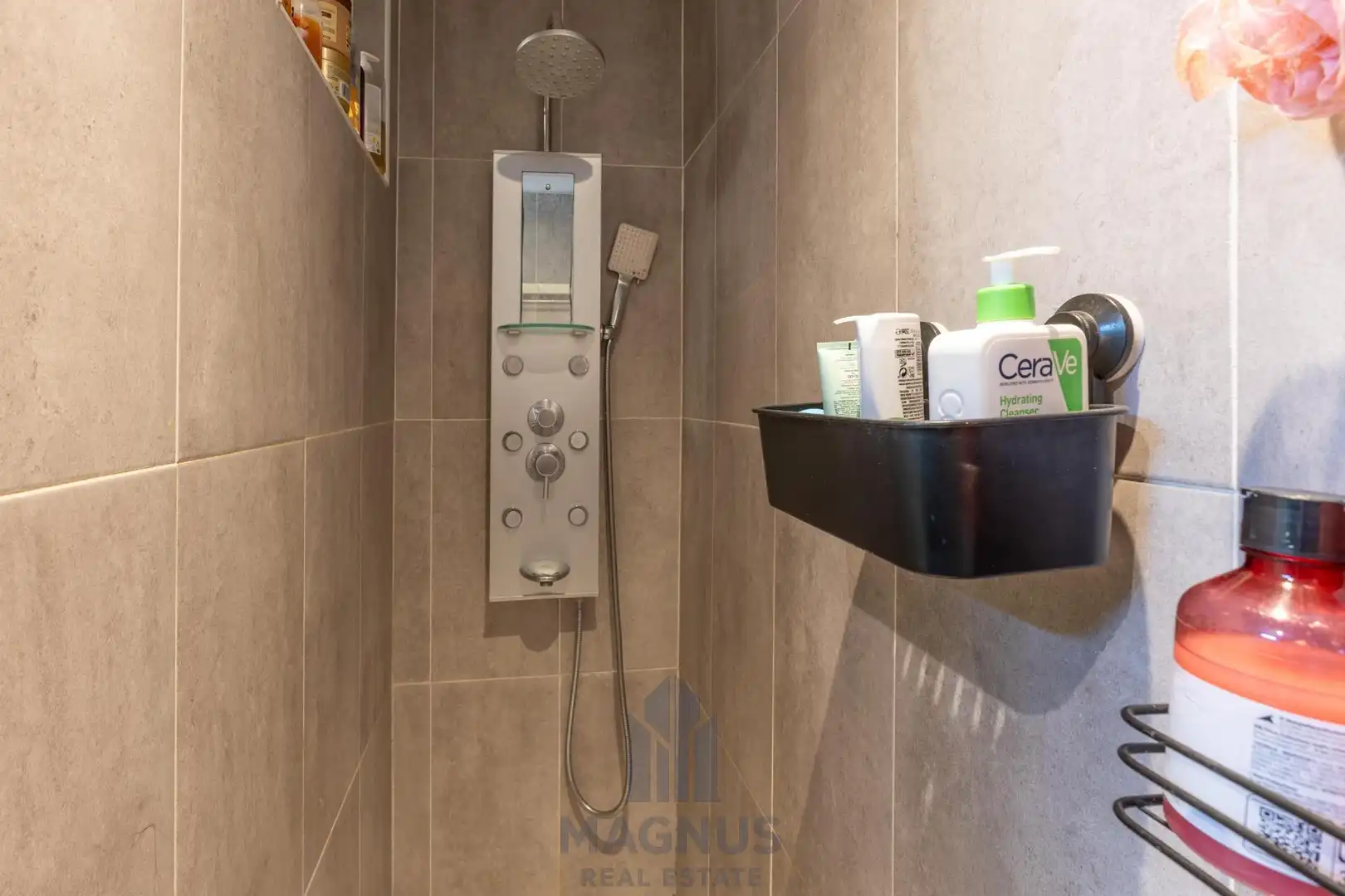 Piso en venta en Plaza ARTUR PIERA, Nou Moles