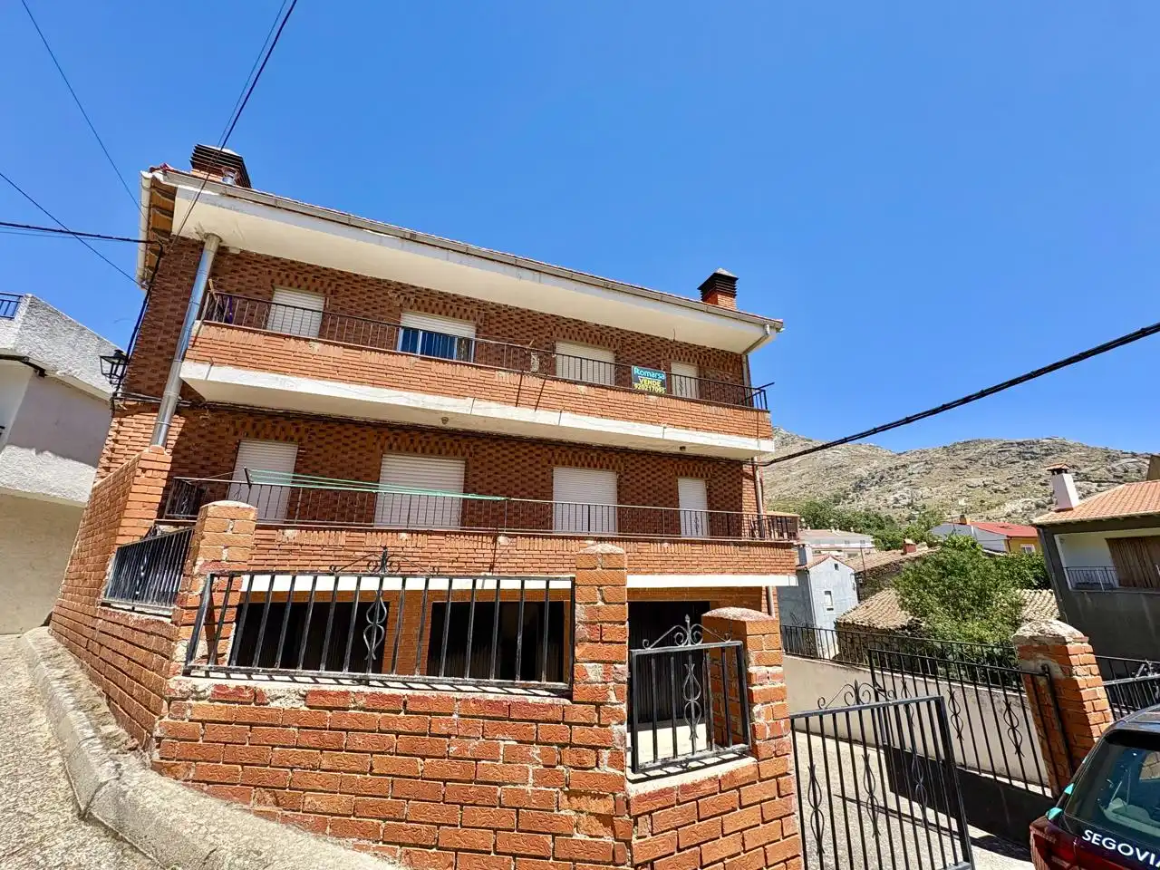 Vista exterior de Pis en venda en San Juan del Molinillo amb Terrassa