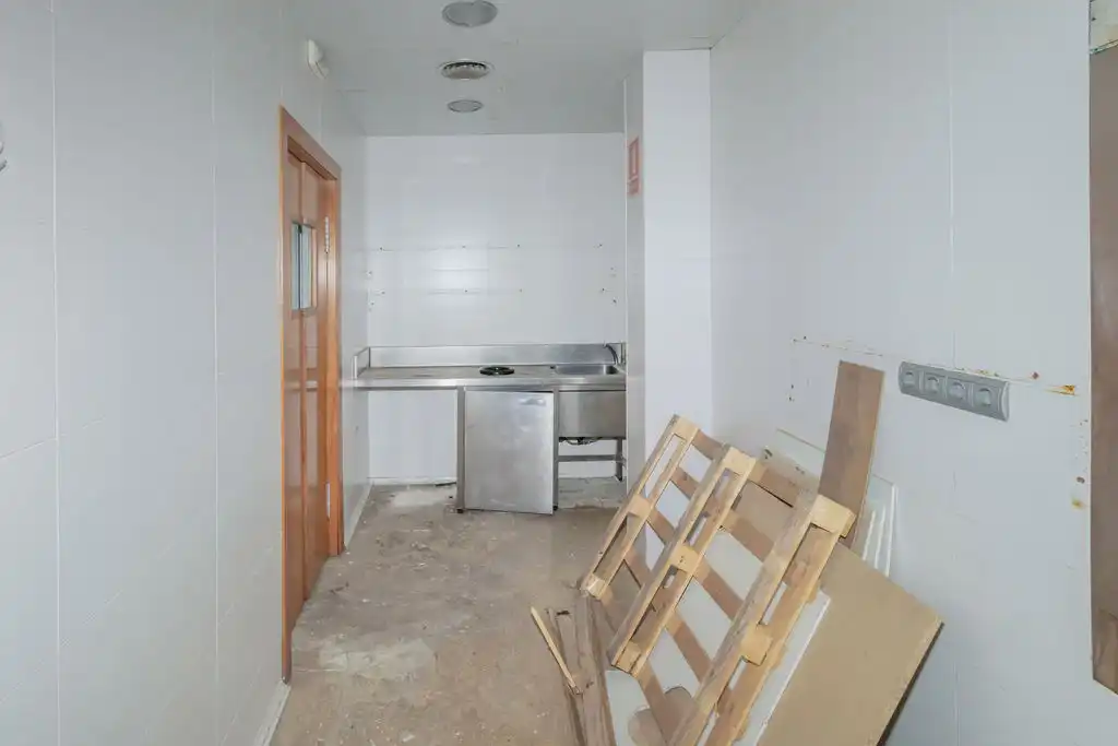 Gewerbefläche zum Verkauf in Av Francesc Macià, imagen 15