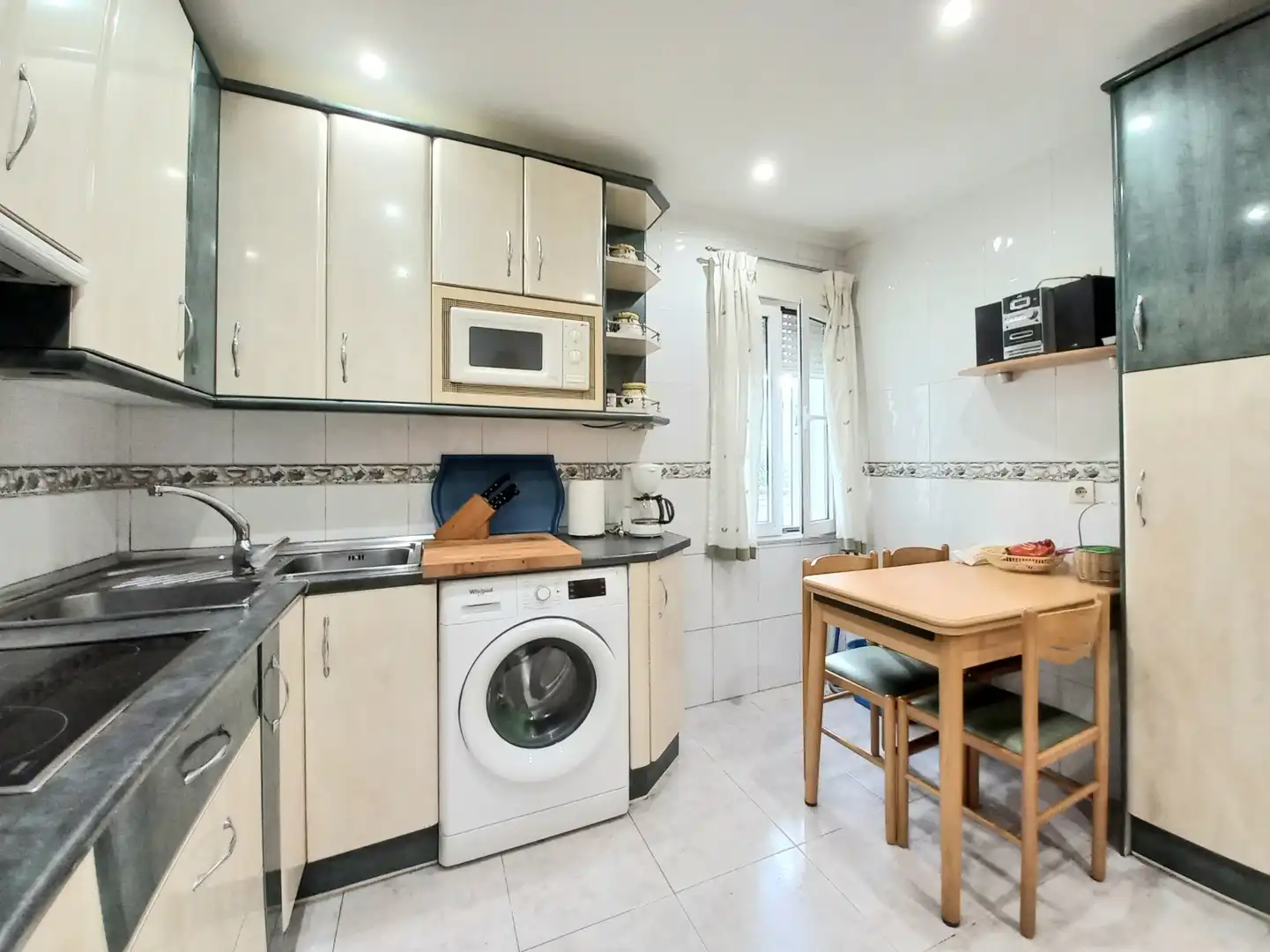 Küche von Wohnung zum Verkauf in Burgos mit Heizung