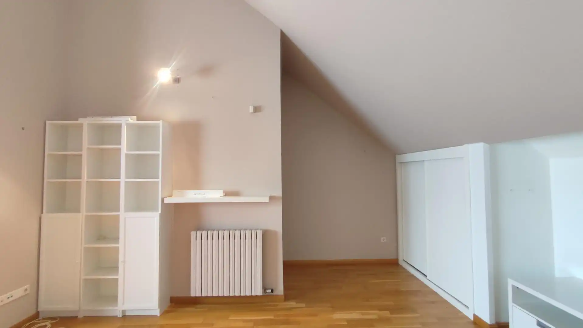 Habitación de Casa adosada de alquiler en Zaragoza con Aire acondicionado, Calefacción y Jardín privado