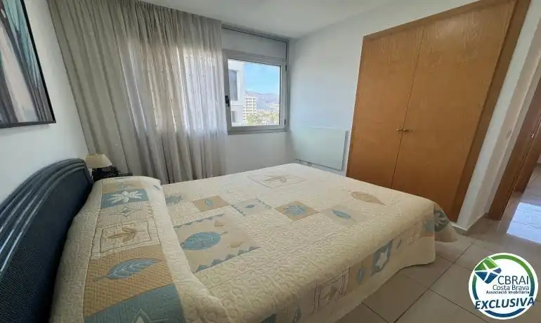 Bedroom of Apartments for sale in Roses  with Heating, Terrace and Furnished