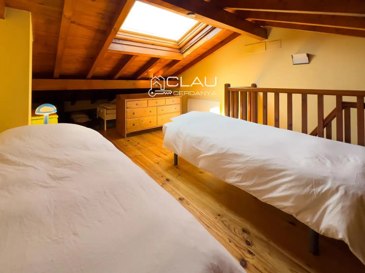 Schlafzimmer von Einfamilien-Reihenhaus zur Miete in Latour - de - Carol mit Heizung, Privatgarten und Terrasse